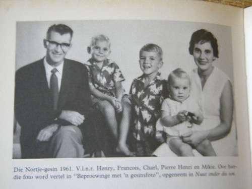 KORSIES VAN GROWWEBROOD  deur P. H. Nortje (Outobiografiese vertelling)