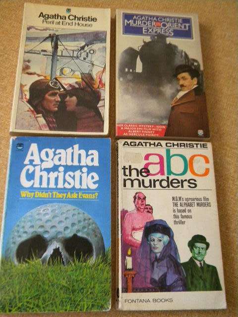 PAPERBACKS: 14 X AGATHA CHRISTIE