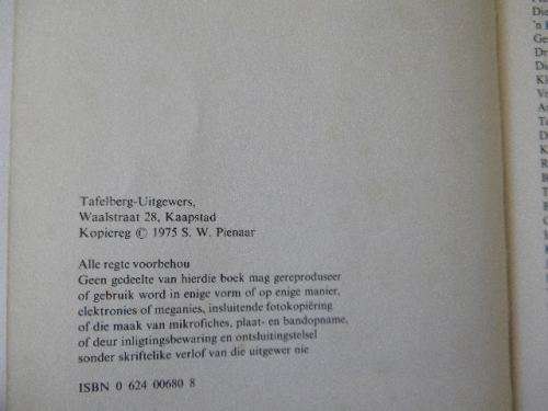 SCHALK PIENAAR 10 JAAR POLITIEKE KOMMENTAAR  deur Ton Vosloo & VOORLOPER  deur  Alex Mouton