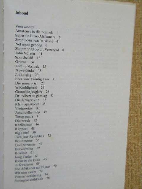 SCHALK PIENAAR 10 JAAR POLITIEKE KOMMENTAAR  deur Ton Vosloo & VOORLOPER  deur  Alex Mouton
