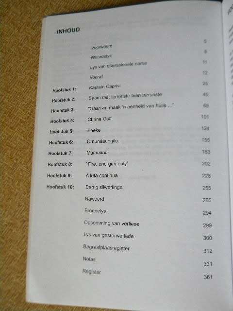 DIE BUFFEL STRUIKEL 'n Storie van 32 Bataljon en sy mense  deur L.J. Bothma