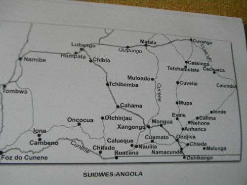 DIE BUFFEL STRUIKEL 'n Storie van 32 Bataljon en sy mense  deur L.J. Bothma