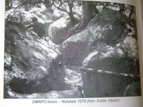 DIE BUFFEL STRUIKEL 'n Storie van 32 Bataljon en sy mense  deur L.J. Bothma