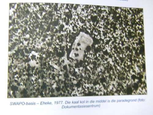 DIE BUFFEL STRUIKEL 'n Storie van 32 Bataljon en sy mense  deur L.J. Bothma