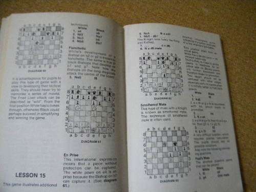 CHESS HANDBOOK FOR SCHOOLS / SKAAKHANDBOEK VIR SKOLE  Text: English / Afrikaans
