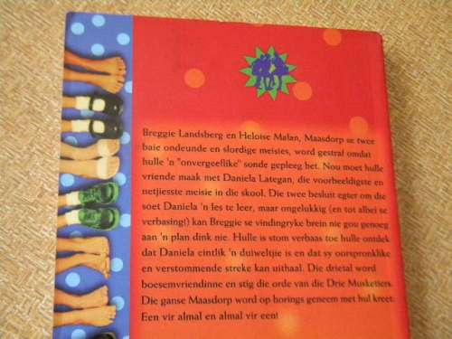 MAASDORP SE DRIE MUSKETIERS  deur Stella Blakemore