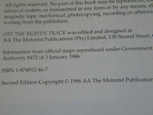 OFF THE BEATEN TRACK  Selected day drives in Southern Africa  (AA The Motorist Publications Pty Ltd)