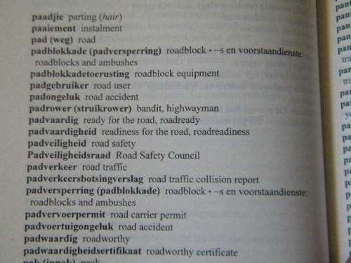 TWEETALIGE POLISIEWOORDEBOEK / BILINGUAL POLICE DICTIONARY  by I E du Toit