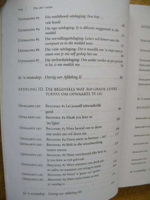 DIE 360° LEIER Ontwikkel jou invloed vanaf enige plek in jou organisasie  deur John C. Maxwell