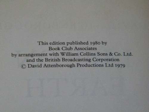 LIFE ON EARTH by David Attenborough