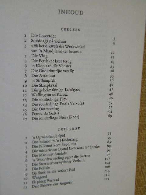 ROMANS: Die Verlore Opstal, Sinagoge v d Satan, Die hoogmoed en hartstog, Stad onder die woestynsand