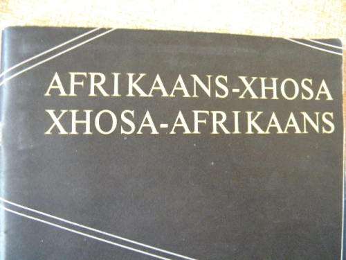 2 SOFTCOVERS: LEARN XHOSA  with Anne Munnik  and  AFRIKAANS-XHOSA/XHOSA-AFRIKAANS WOORDEBOEK