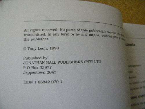 HOPE and FEAR  Reflections of a democrat  - TONY LEON  Edited by David Welsh
