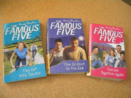 3 X ENID BLYTON - The Famous Five  (Paperbacks)