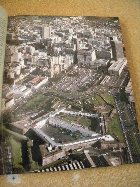 CAPE TOWN: THE FAIREST CAPE by Peter Schirmer