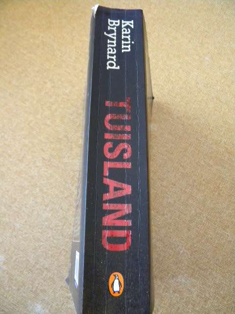 TUISLAND  deur Karin Brynard  (Skrywer van Plaasmoord en Onse Vaders)