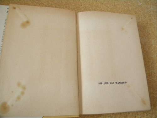 4 HARDEBANDE -  OU  AFRIKAANSE ROMANS deur verskillende skrywers