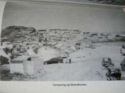 VAN WATERDRINKPLEK TOT VAKANSIEOORD  Gesk. van Strandfontein  deur Maritz Broodryk