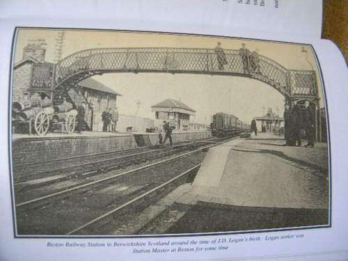 LOGAN`S WAY  by Robert N. Toms  Life and Times of J.D. Logan and Matjiesfontein