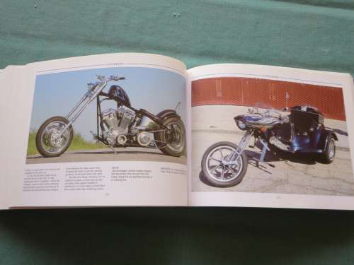 THE ENCYCLOPEDIA OF THE HARLEY DAVIDSON  by Peter Henshaw & Ian Kerr