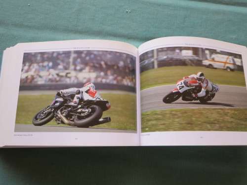 THE ENCYCLOPEDIA OF THE HARLEY DAVIDSON  by Peter Henshaw & Ian Kerr