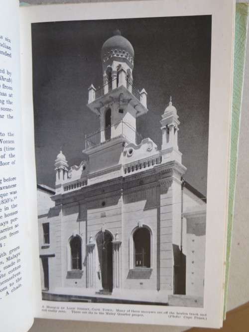 THE CAPE MALAYS  by I. D. du Plessis