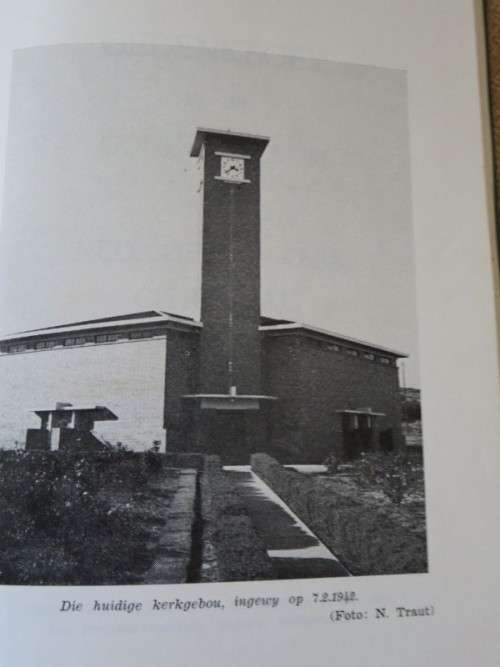 ONS KERK IN BO-OLIFANTSRIVIER  N.G. KERK CITRUSDAL 1916 - 1966  deur A. P. Smit