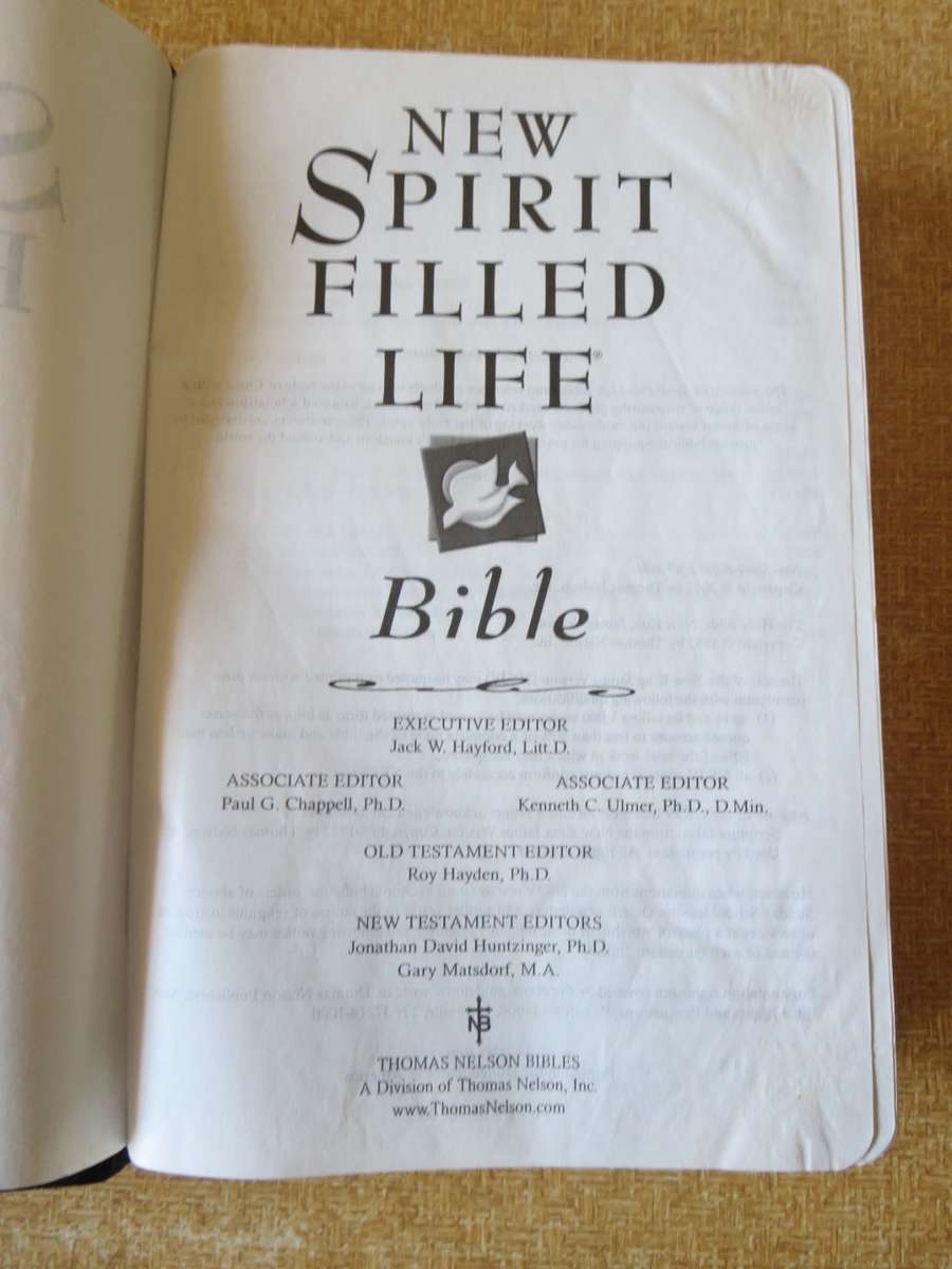 NEW SPIRIT FILLED LIFE BIBLE  Executive Editor: Jack W. Hayford  New King James Version
