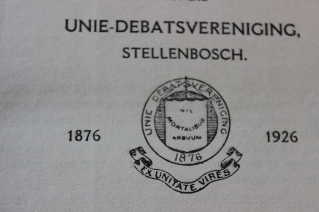 NA VYFTIG JAAR. Gedenkboek van die Unie-Debatsvereniging Stellenbosch. 1876-1926.   (P)