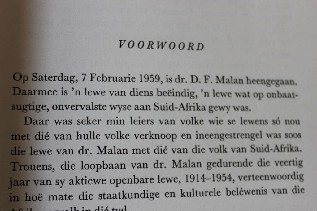 D.F. MALAN. Afrikaner Volkseenheid en my ervarings op die pad daarheen.  (P)