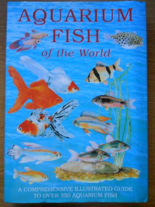 Aquarium Fish of the World by Ivan Petrovicky