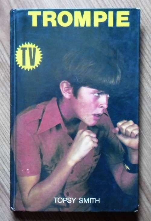 TROMPIE deur Topsy Smith