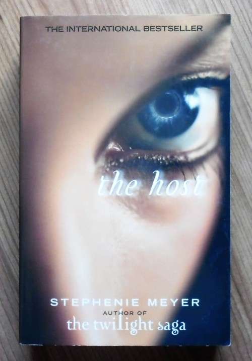 THE HOST by Stephanie Meyer