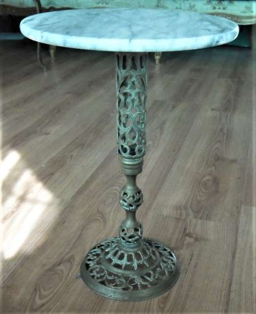 ROUND MARBLE SIDE TABLE