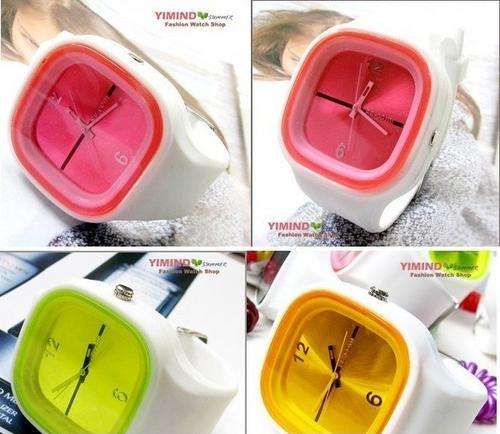 NEW COLOUR JELLY WATCH IN WHITE WRISTBAND DONT MISS IT