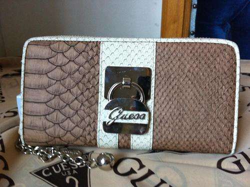 BRAND NEW  GUESS WALLETS NEW COLLECTION