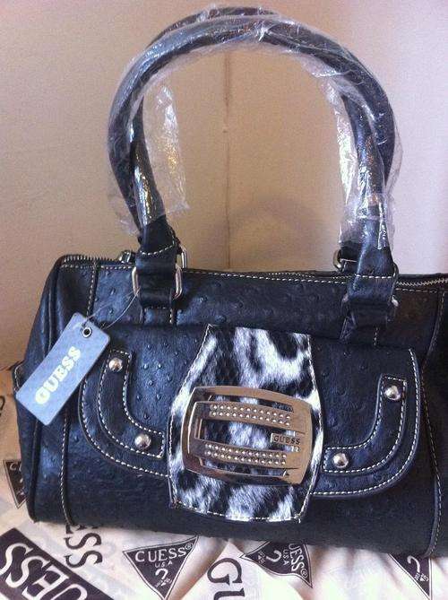 BRAND NEW ORIGNAL GUESS HANDBAG NEW COLLECTION