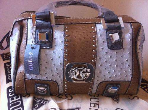 BRAND NEW ORIGNAL GUESS HANDBAG NEW COLLECTION