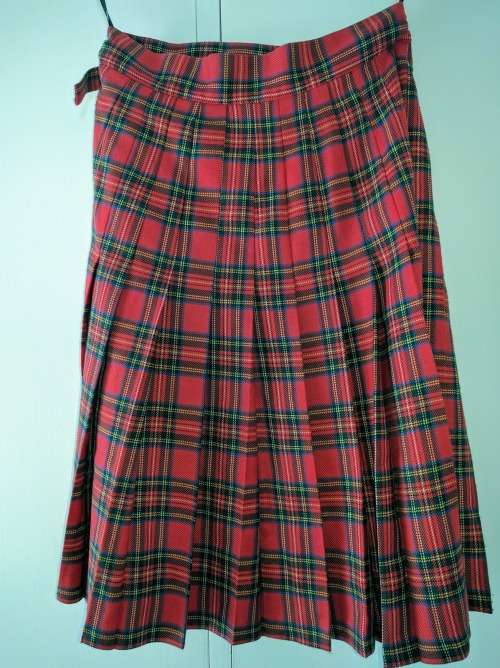 Early 90's Daniel Hecther Paris Wool Blend Kilt