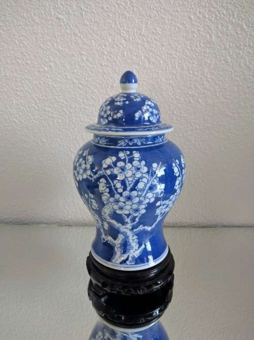 Chinese Cracked Ice Prunus Temple Jar/Ginger Jar