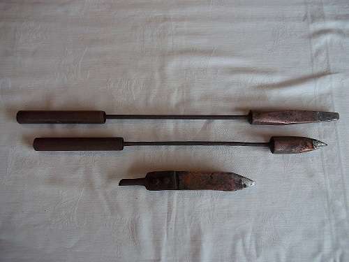 Lot of 2 antique copper head soldering irons and 1 copper head