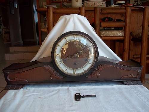Vintage German Essa mantel clock - working