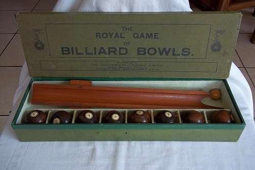Antique set of Taylor-Rolph Company Limited Billiard Bowls