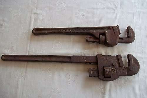 2 x large monkey wrenches ("bobejaan" spanners) for 1 bid