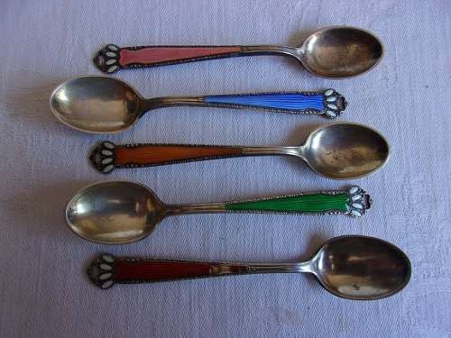 Vintage set of 5 Continental .925 silver (gilt) enamelled teaspoons