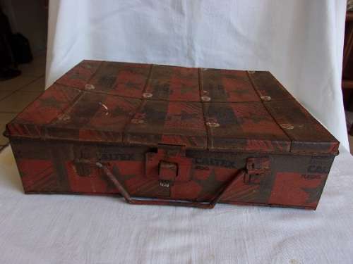 Distressed vintage Caltex Turbo motor oil tin case