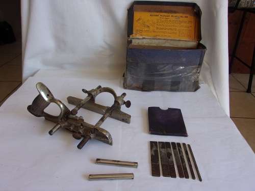 Vintage Record No. 044 Plough Plane with cutters & original box