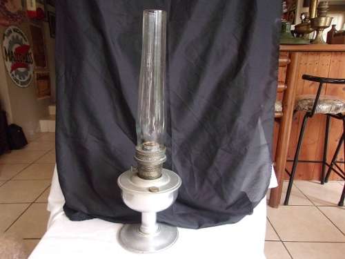 Vintage aluminium Aladdin 21c kerosene table lamp with flue and new wick