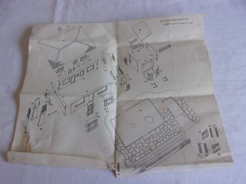 Vintage OO Gauge Tri-ang Model Land RML.110 Hollywood Bungalow with assembly instructions