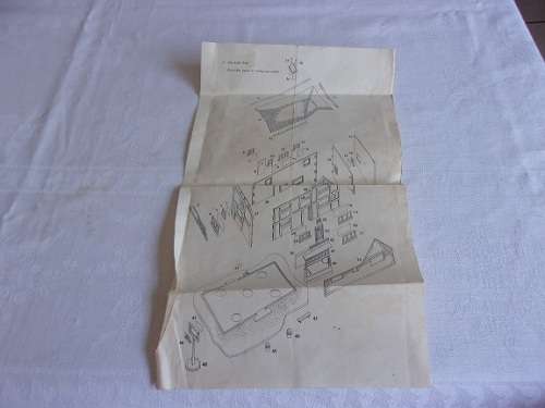 Vintage OO Gauge Tri-ang Model Land RML.1 Villiage Inn with assembly instructions